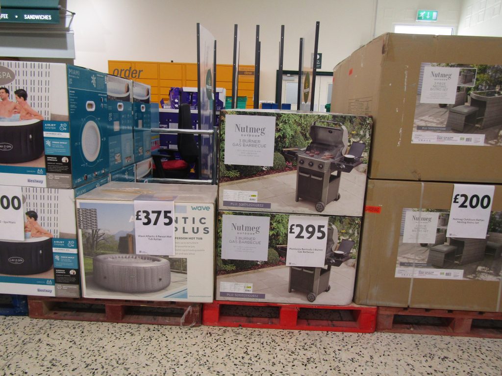 Best Inflatable Hot Tubs 2026: UK Garden Tested