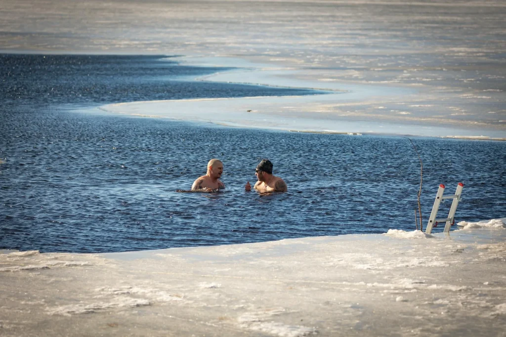 Ice bath cold plunge tub — best ice baths 2026 UK