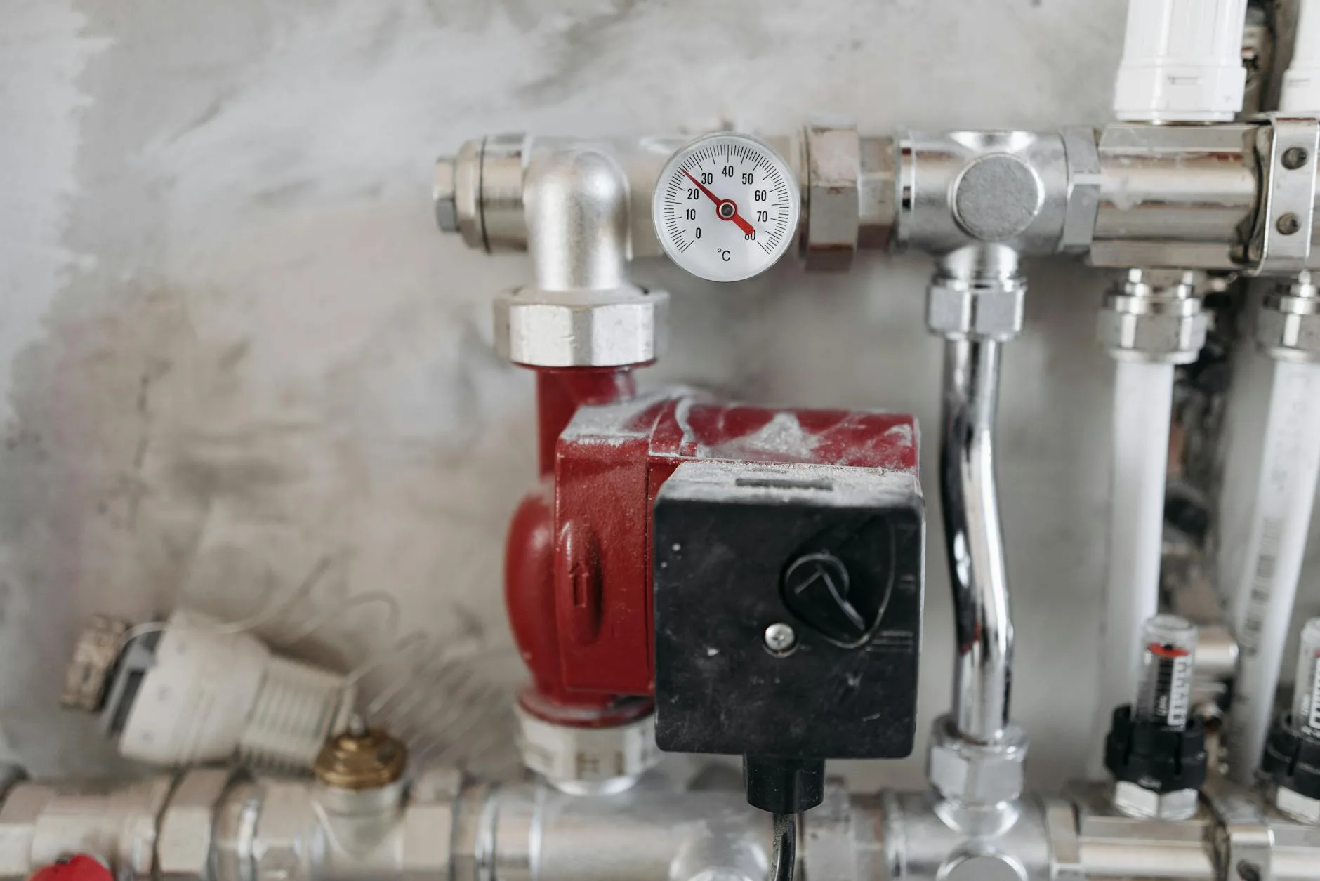 Pump and plumbing equipment for hot tub