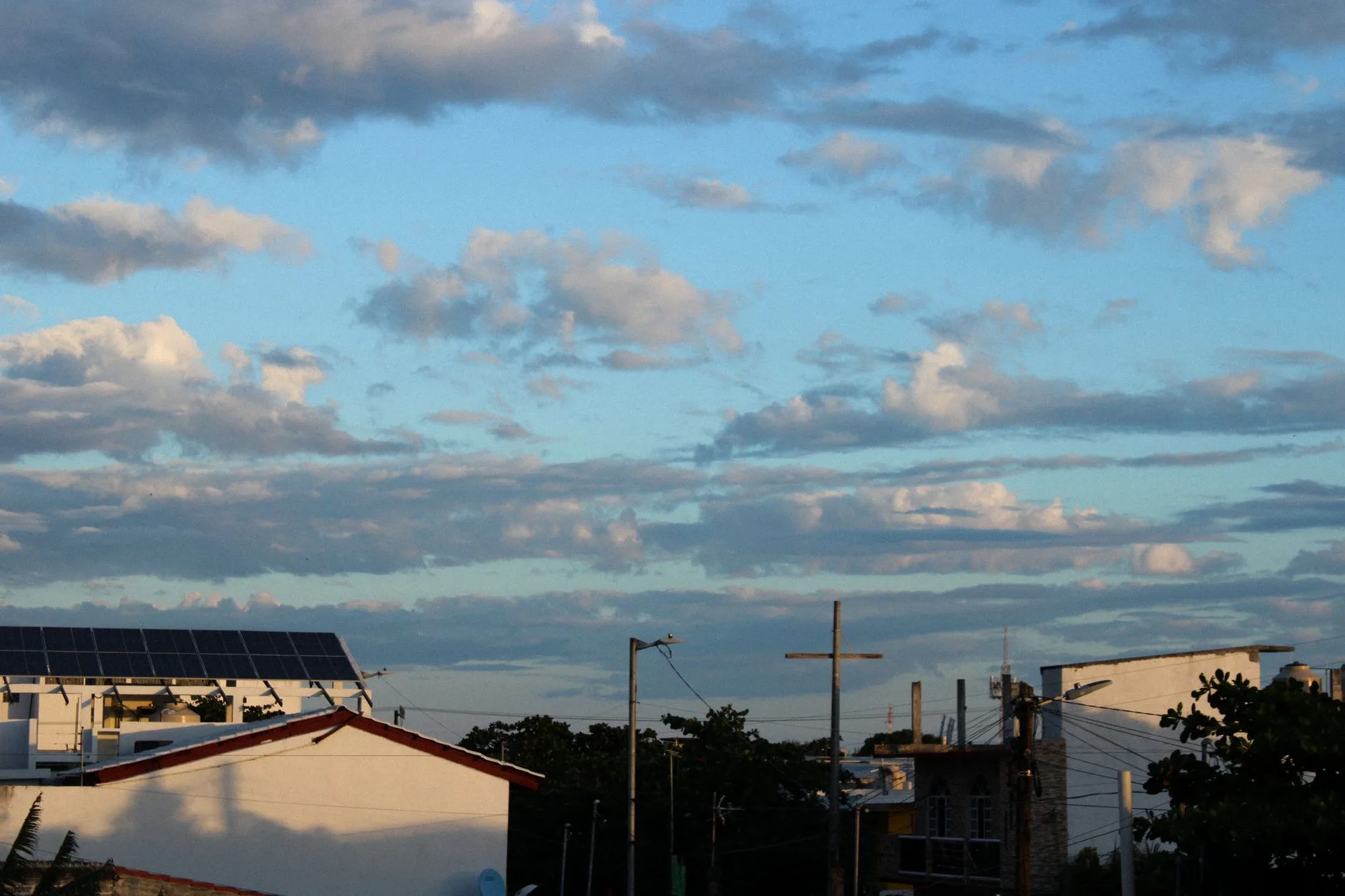 Rooftop solar panels that can offset hot tub electricity use